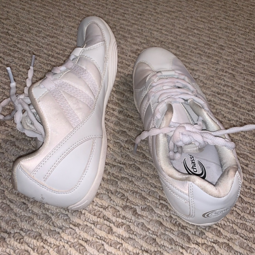 chases cheerleader white shoes